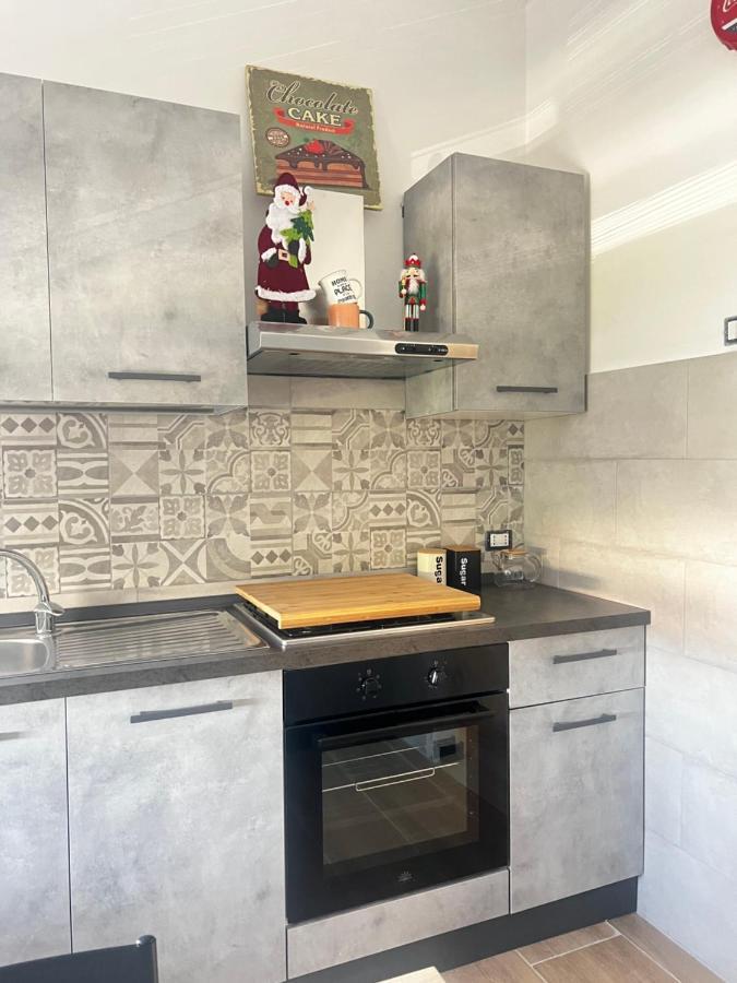 فندق Shiva House نابولي المظهر الخارجي الصورة