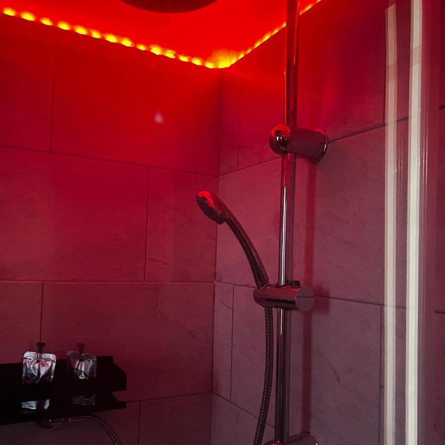 فندق Shiva House نابولي المظهر الخارجي الصورة